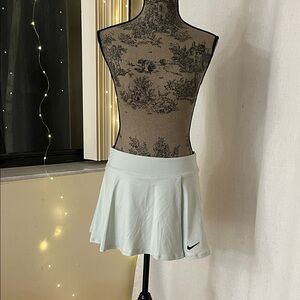 🦋. NWT Nike Women's Sky Blue Mini Skirt L